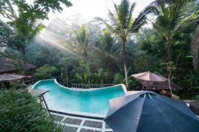  Song Broek Jungle Resort  Падангбай